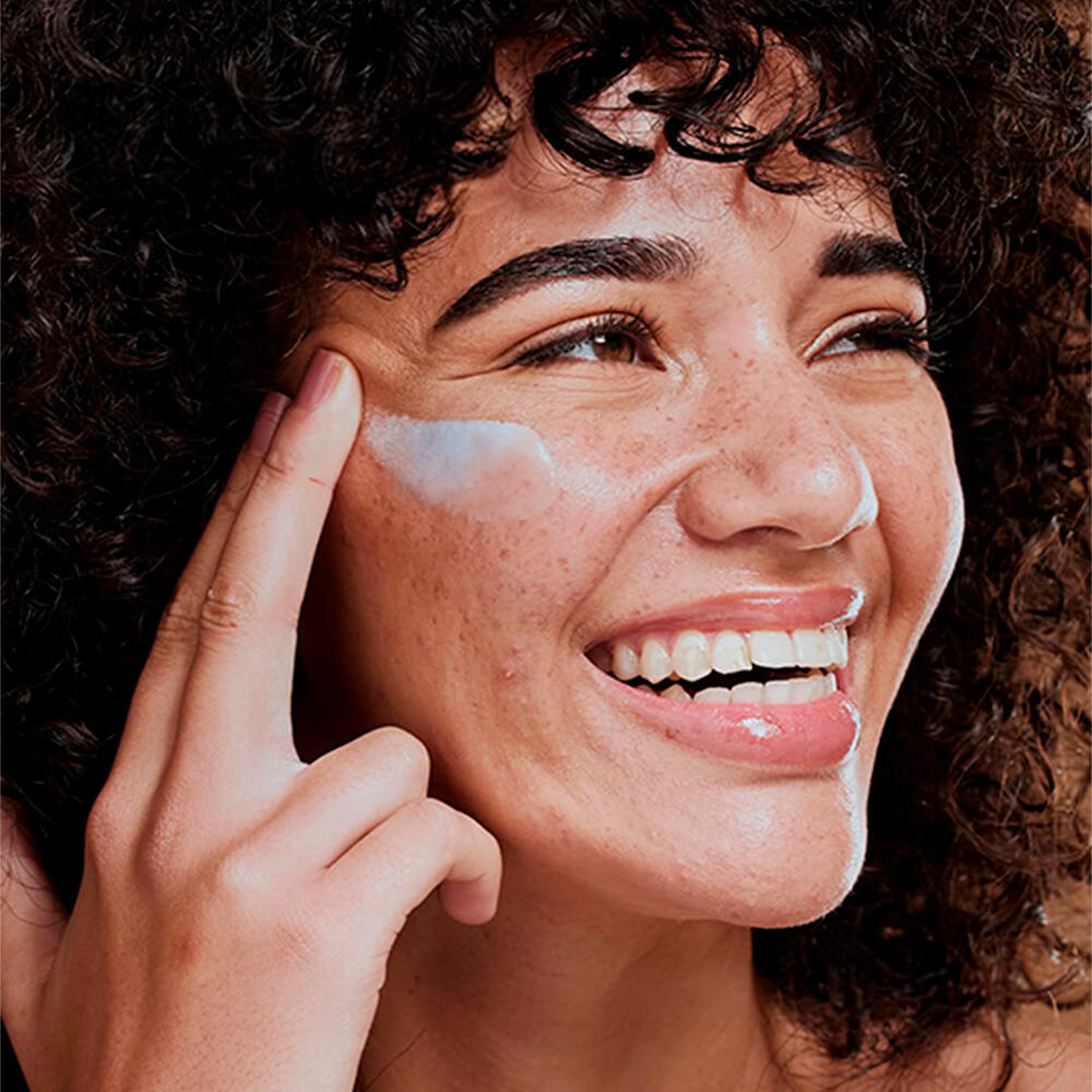 Uma rotina de skincare eficaz começa aqui