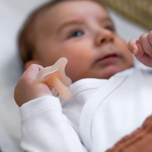 Chupete con tetina fisiológica Zero Zero para recién nacidos - SweetCare  Uruguay