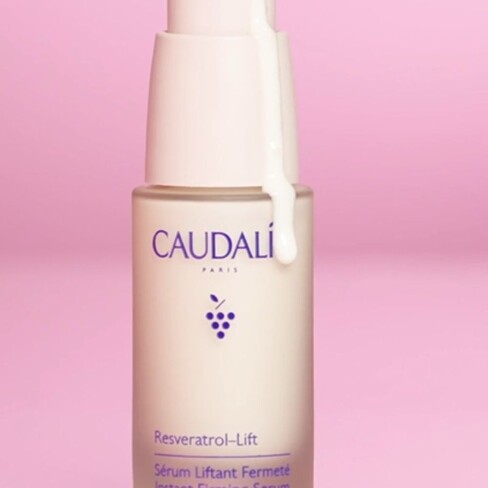 Caudalie Resveratrol Lift-Redesifying Lifting Fluid -40ml – The French  Cosmetics Club