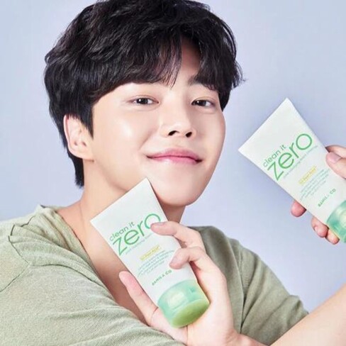 Banila Co Clean It Zero Foam Cleanser Pore Clarifying with Tea Tree Oil ...