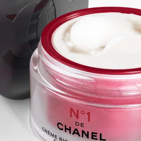 Chanel Nº DE CHANEL Red Camellia Revitalizing Rich Face Cream ...