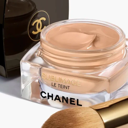Chanel Sublimage Le Teint Ultimate Radiance Cream Foundation