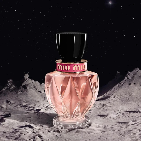 miumiu Twist オードパルファム　50ml ① Miu Miu Twist Eau de Parfum para Mulher - SweetCare Brasil