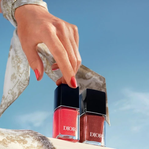 Vernis Nail Polish Couture Color Shine and Long Wear - Dior | Buy