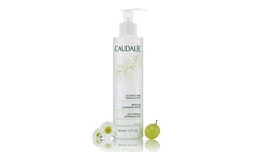 agua micelar desmaquilhante rosto olhos