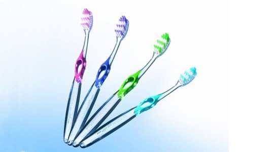 elgydium interactive escova dentes suave